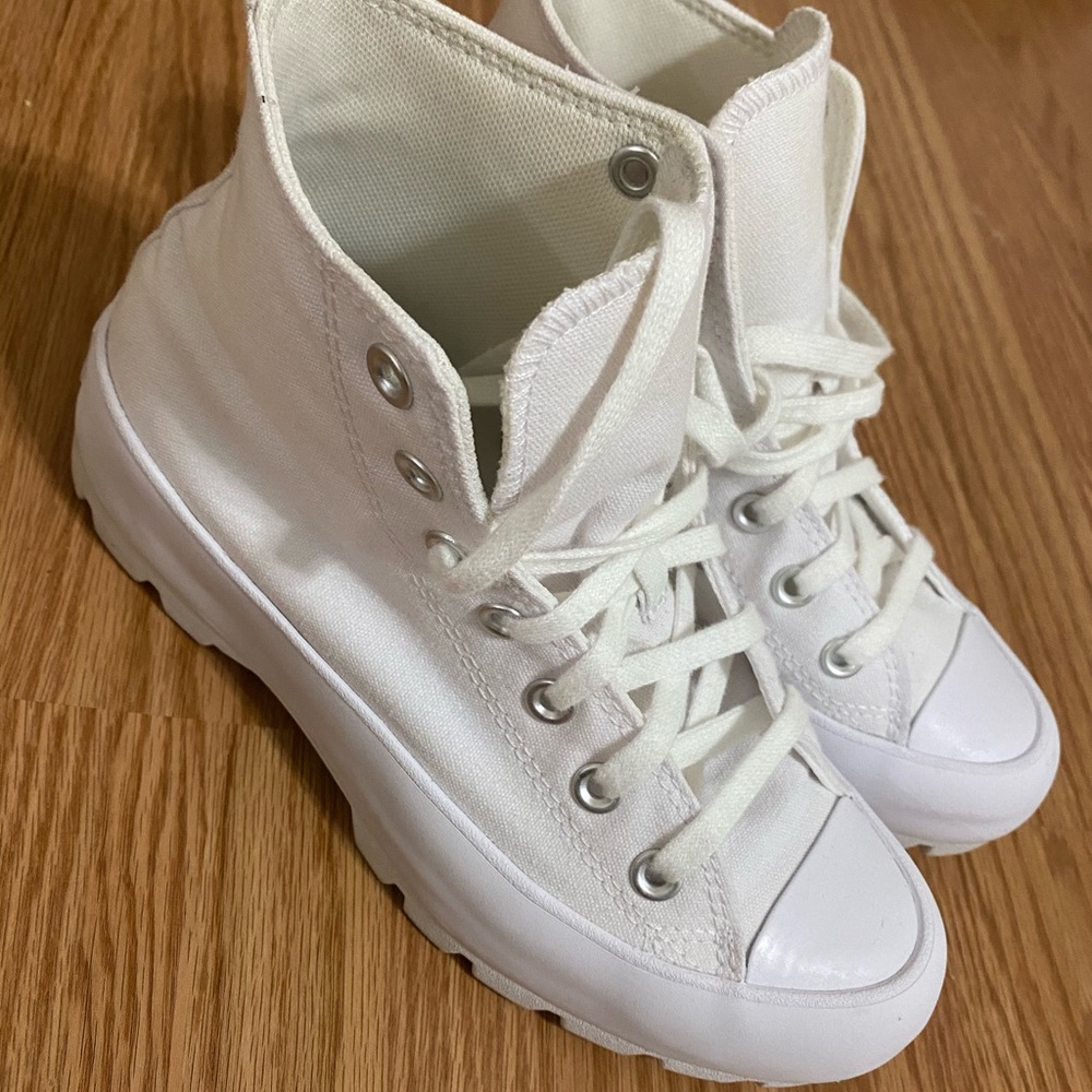 Women’s Converse Chuck Taylor All Star Lugged